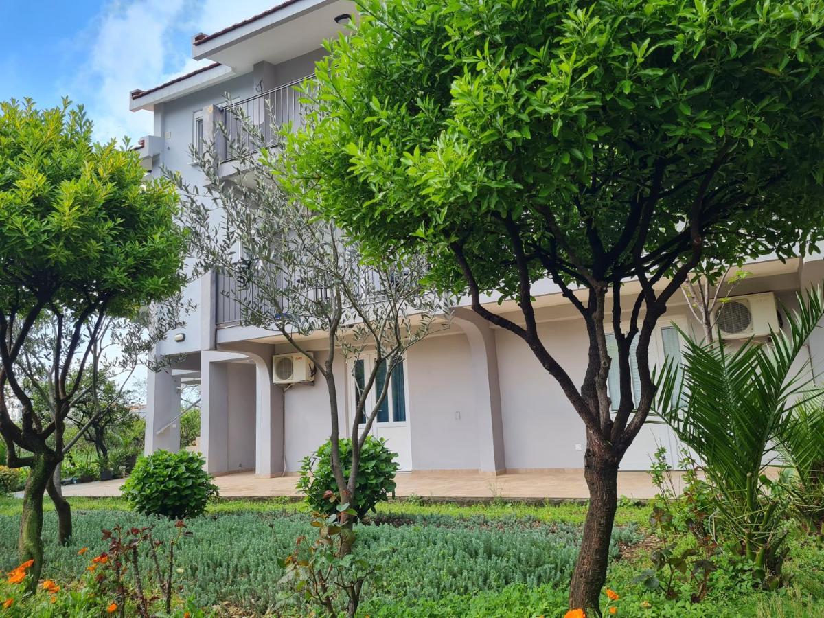 Apartments Macaso Bar Exterior foto